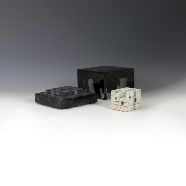 Takahiro Kondo, Black and White Mist Double Box, 2016