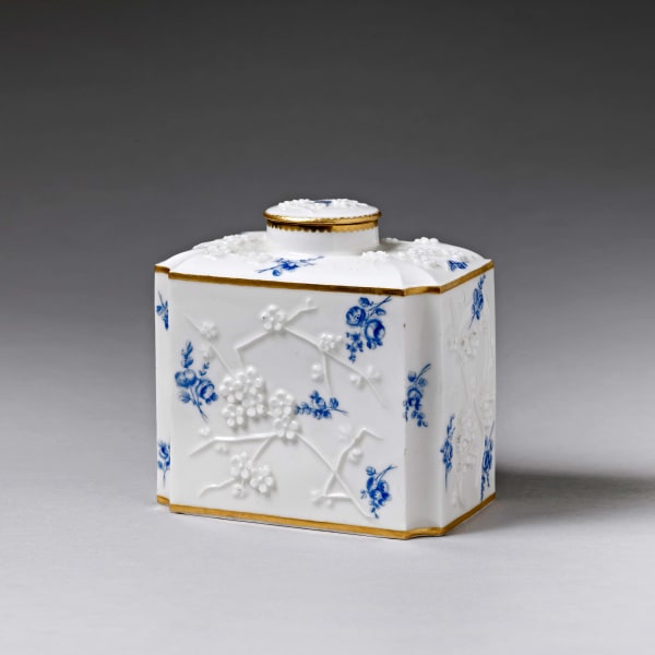 Sèvres Porcelain, A Sèvres Tea Caddy, 1758-59