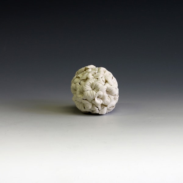 Hitomi Hosono, A Cluster of Pansies, 2015