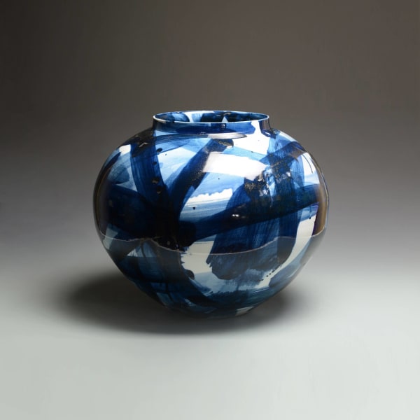 Felicity Aylieff, Blue & White Vase, 2014