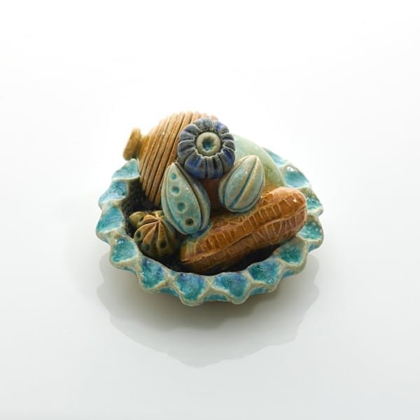 Kate Malone, A Small Assorted Fruit Tart, 2020