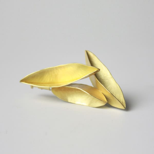 Kayo Saito, Commission for a Small Seed Pod Brooch, 2012