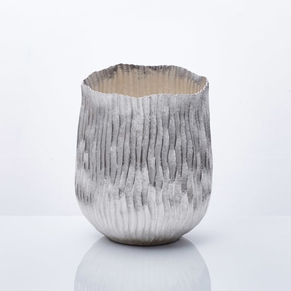 Hiroshi Suzuki, Seni Vase, 2021