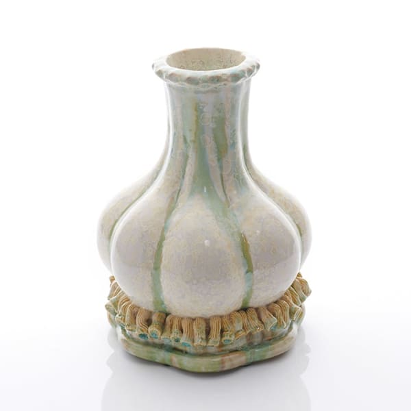 Kate Malone, A Garlic Vessel, 2021