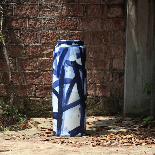 Felicity Aylieff, Blue & White Monumental Lidded Vase, 2016