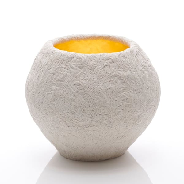 Hitomi Hosono, A Very Large Feather Leaves Bowl, 2019