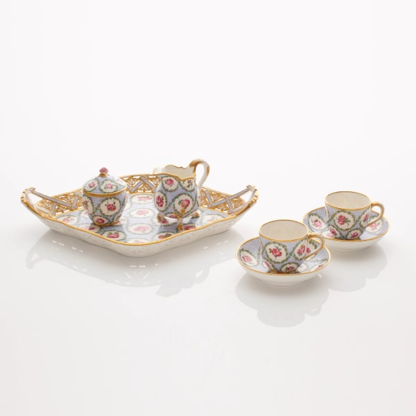 Sèvres Porcelain, A Soft-Paste Sèvres Porcelain Tea Service, circa 1770