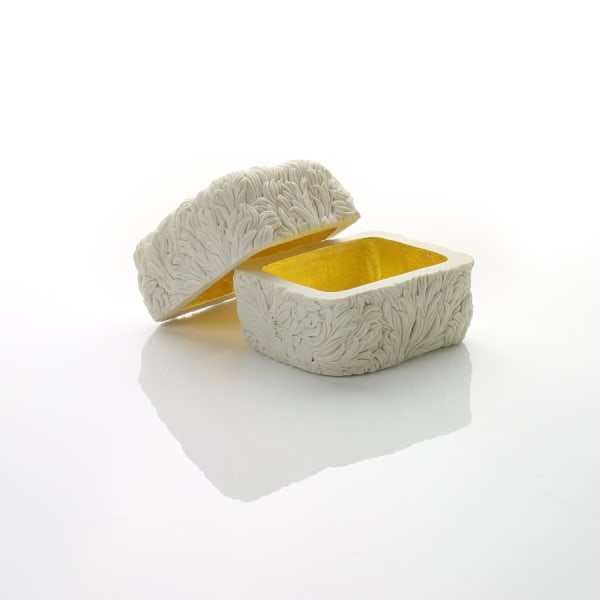 Hitomi Hosono, A Very Small Michikusa Square Box, 2016