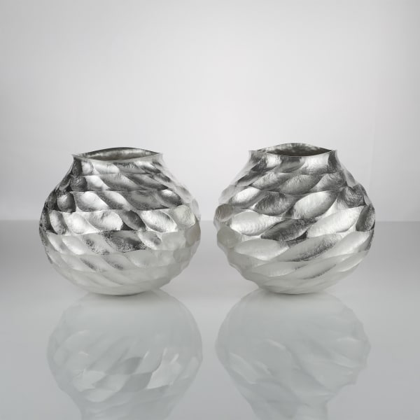 Hiroshi Suzuki, A Pair of Aqua-Poesy III Vases, 2010