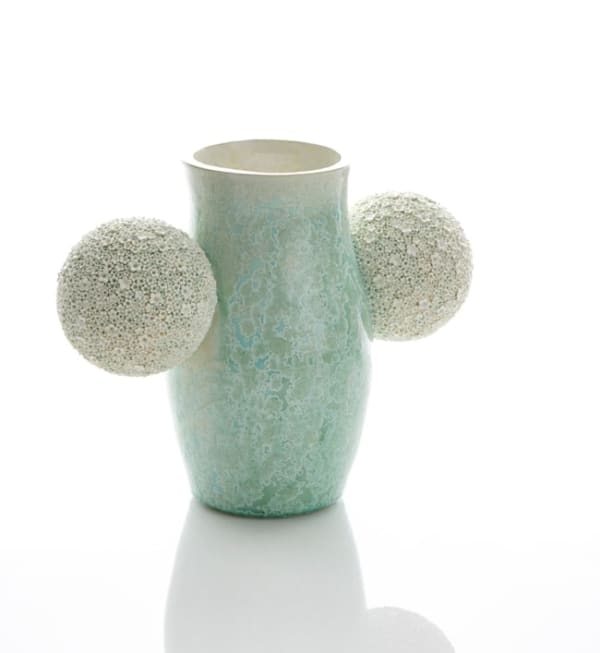 Kate Malone, A Daisy Snowball Vase, 2018