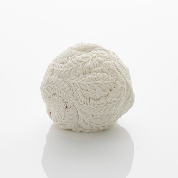Hitomi Hosono, A Very Small Round Zenmai Box, 2015