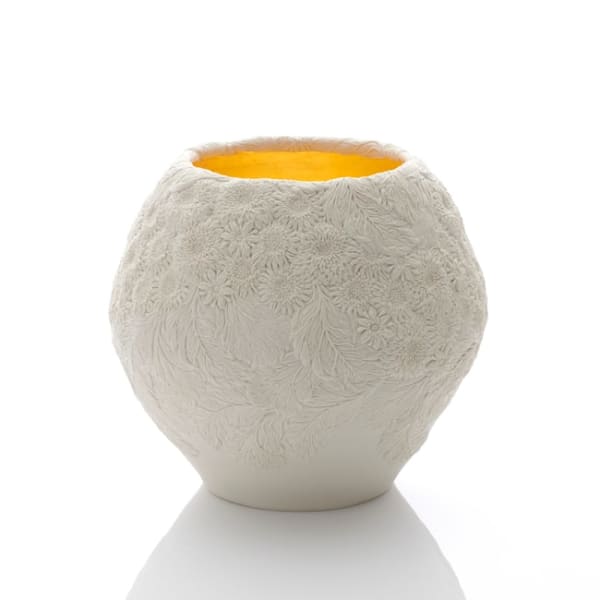 Hitomi Hosono, A Very Large Chrysanthemum and Keyaki Leaf Bowl, 2020