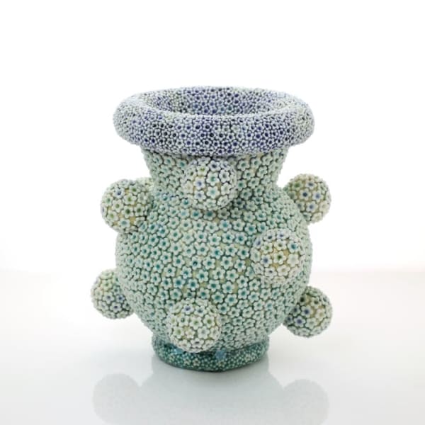 Kate Malone, Snowball Daisy Vase, 2020