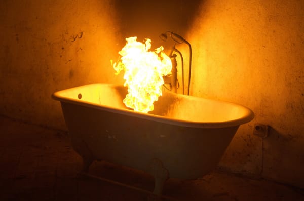 HEHE, Réchauffement domestique - Domestic warming, 2013