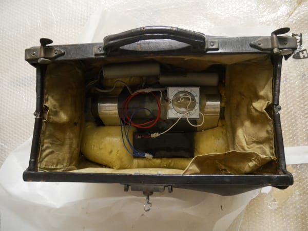 Gregory GREEN, Suitecase Bomb (Doctor Bag)