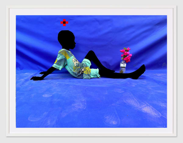 Saidou Dicko photograph. Burkinabè Artist. Contemporary African Art in Paris. AFIKARIS Gallery. Self-taught artist. Painted photography. Echoes to Peulh tradition. Figurative and poetic photography.