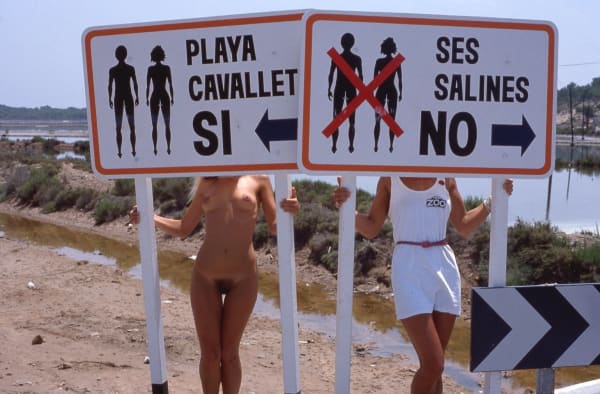 Oriol Maspons, Left or Right? Ses Salines, Ibiza, c 1975