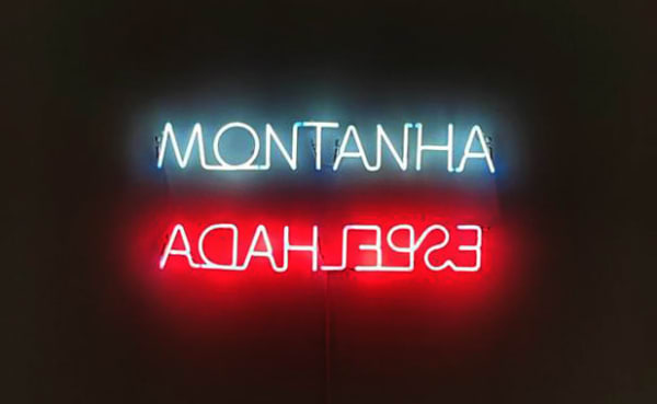Laura Belém, Montanha Espelhada (da série Hotel de Lux, poema visual), 2022-2023