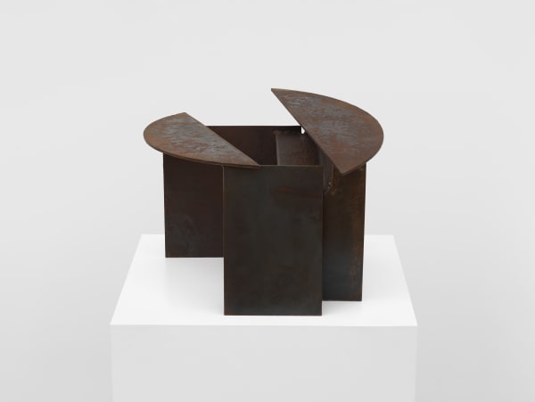 Melvin Edwards Sky's the Light, 1981 Welded steel 15 x 19 x 24 in (38.1 x 48.3 x 61 cm)