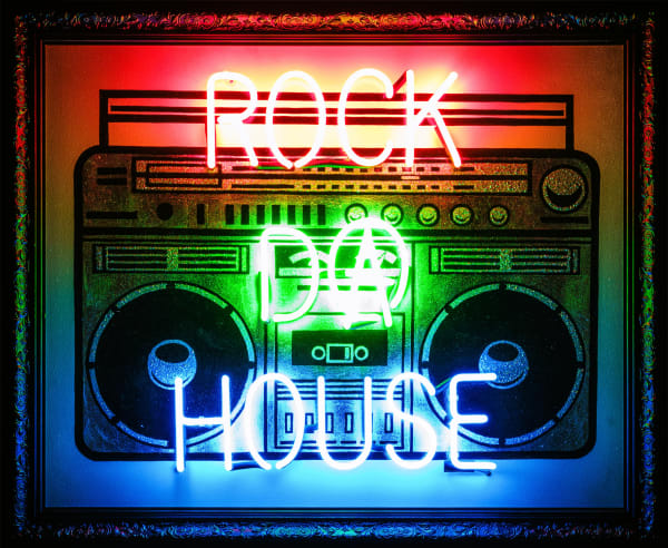 Illuminati Neon, Rock Da House