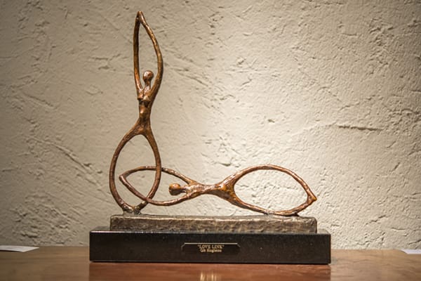 Gib Singleton, Love Link