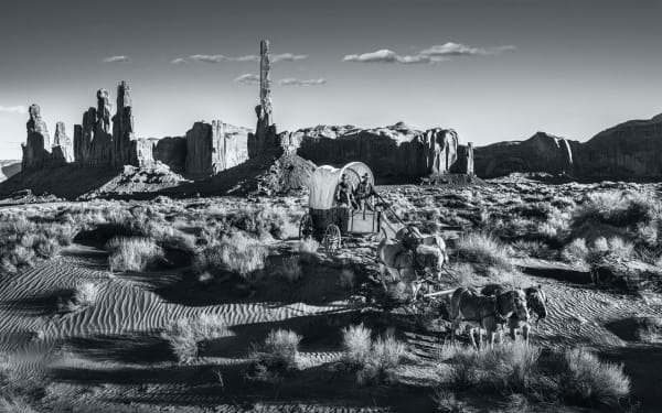 David Yarrow, Hostile Territory