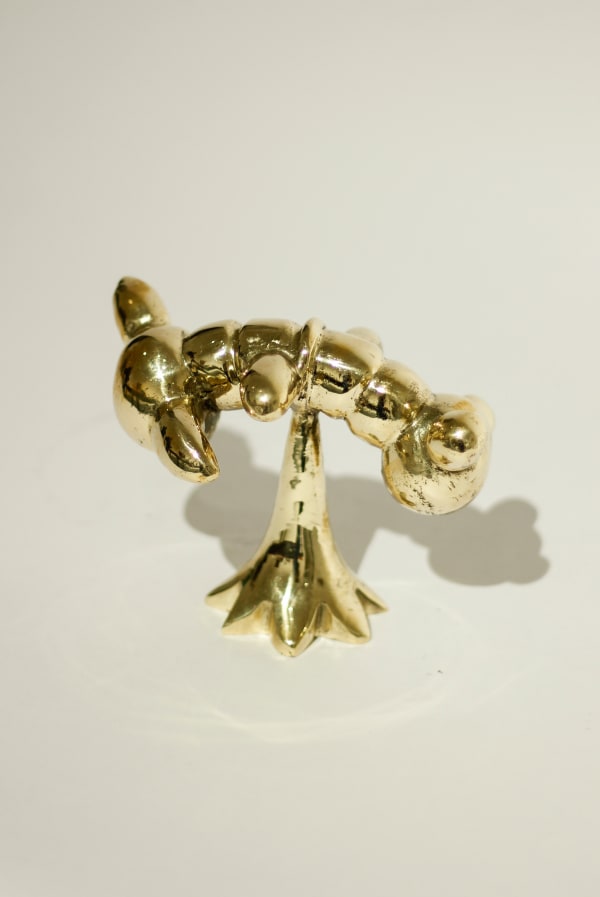 Alexander Gorlizki Strap On, 2024 Brass 10.5 x 14 x 14 cm