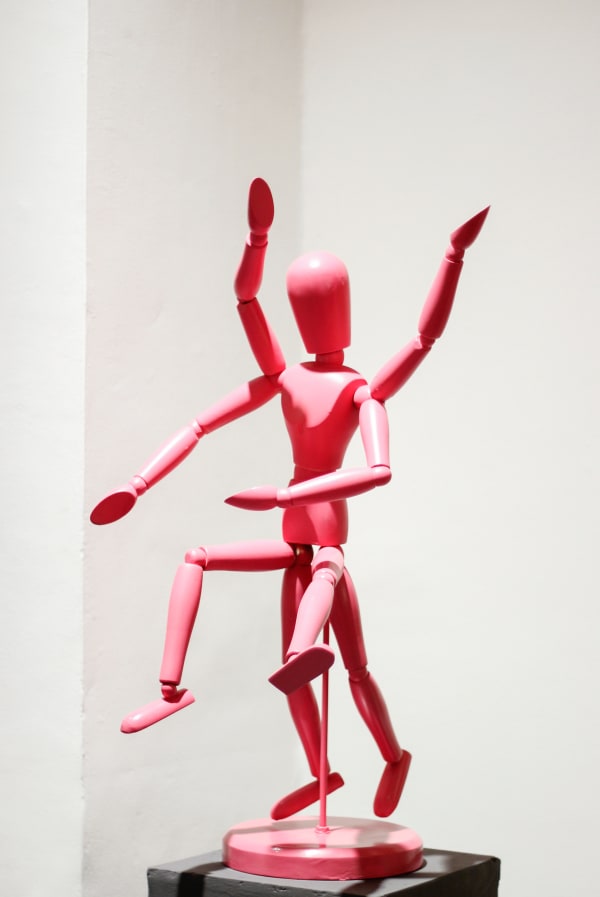 Alexander Gorlizki Now Draw This, 2024 Painted wood 74 x 60 x 34 cm