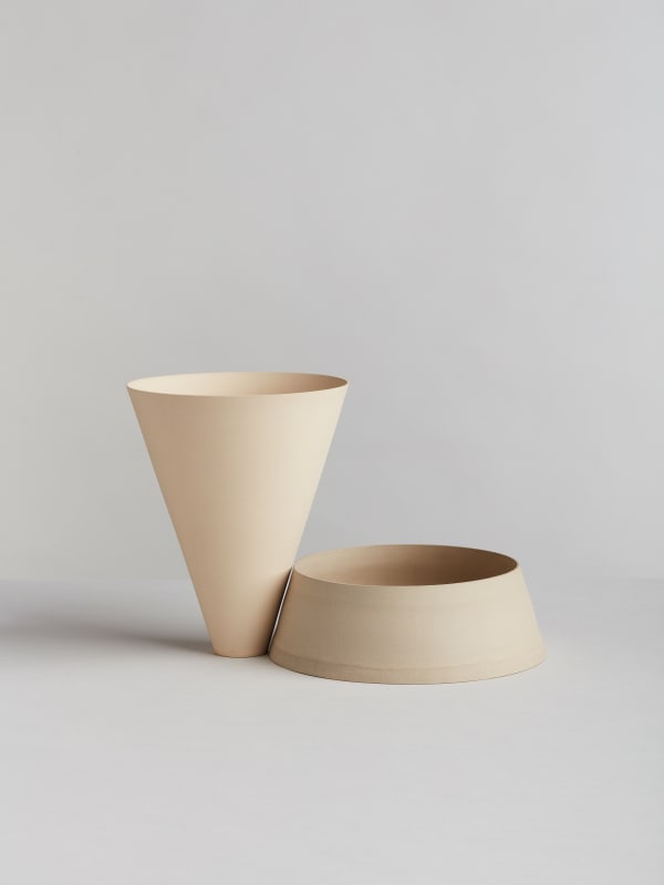 Jonathan Phillips, White opening, light grey closing