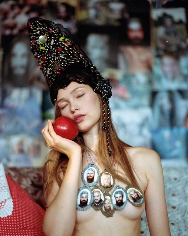 The fairest of them all | Всех румяней и белее