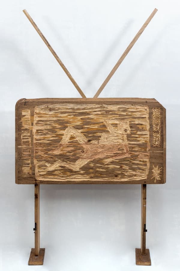 Nestor Engelke, Wooden TV set | Деревянный телевизор, 2017