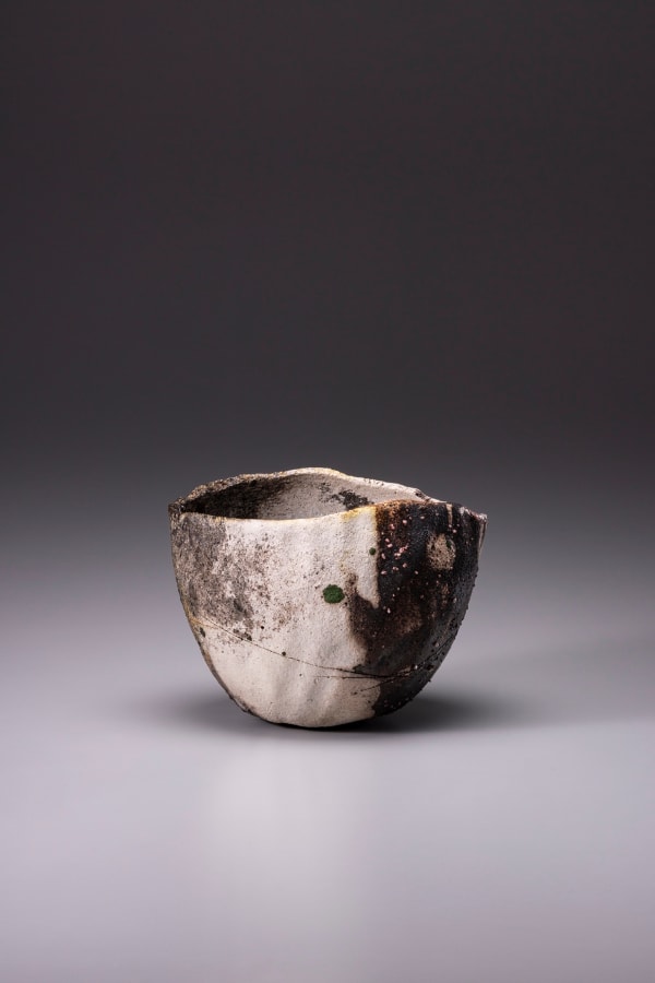 Raku Kichizaemon XV Jikinyū, Geki (things that quietly isolate themselves), 2024