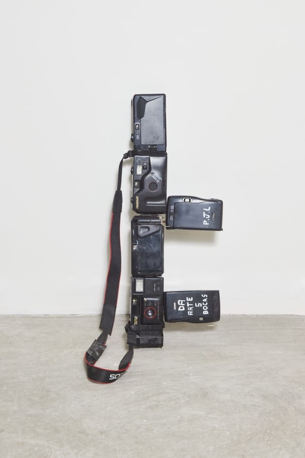 Allan Weber, Sem título, da série Traficando Arte [Untitled, from the series Traficando Arte], 2022