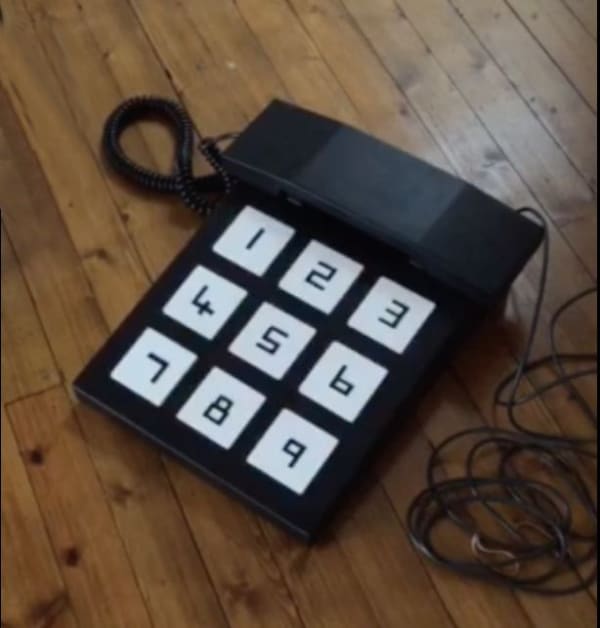 David Shrigley Telephone, 2015