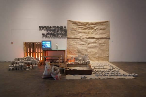 Leslie DE CHAVEZ, Bought and Sold, 2018