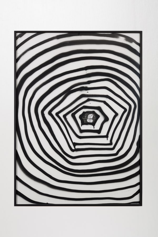 SIM Raejung, The Identity of the Plate on the Lap 2 무릎에 있는 접시의 정체 2, 2020