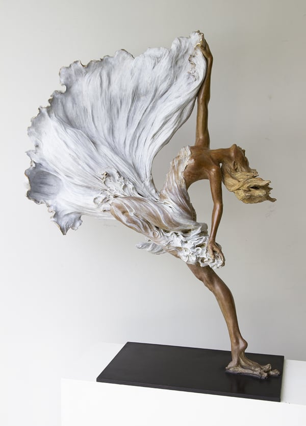 LUO LI RONG, ECLOSION