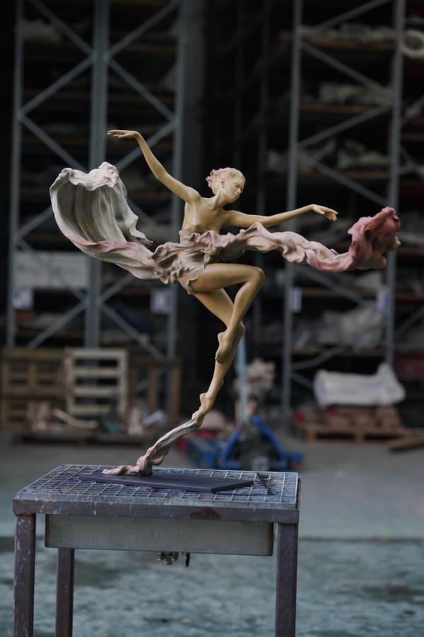 LUO LI RONG, FUTUREBOUND