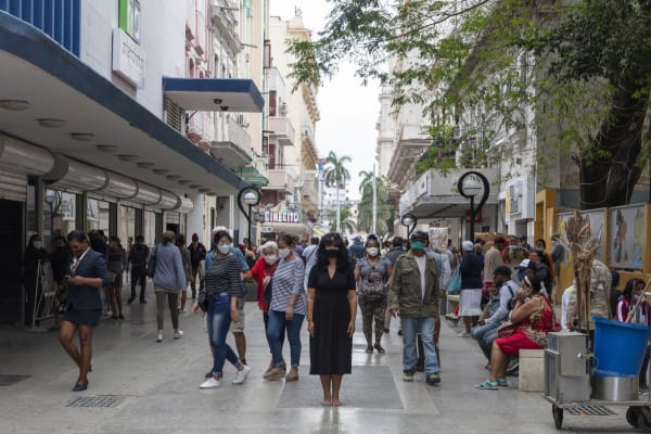 Ailen Maleta, Untitled, from the Inertia series, 2021