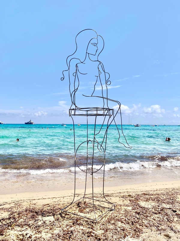 Charles serruya, woman scupture, woman, girl sculpture, steel art, sculpture art, contemporary sculpture, contemporary art, interior design, art decoration, salon decoration, garden art, garden sculpture, desk decoration, bureau decoration, shelf decoration, bookcase decoration, artyi, belgian art gallery