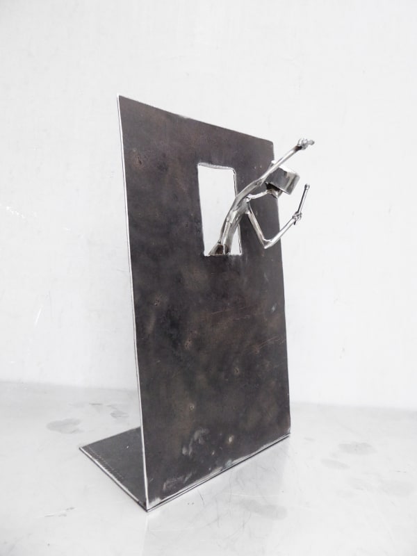 steel sculpture, caroline brisset, contemporary art, making noise, art thema, heyi, covid-19