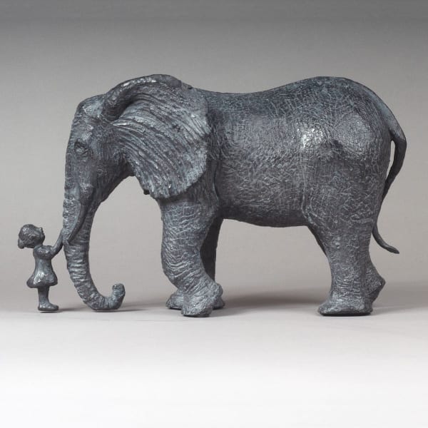 sophie verger, sculpture, bronze, éléphants, famille d'éléphants, 4 éléphants, acrobaties, l'un sur l'autre, humour, rigolo, tendre, art thema, artthema, galerie, belgique, france, smart, aix, art thema