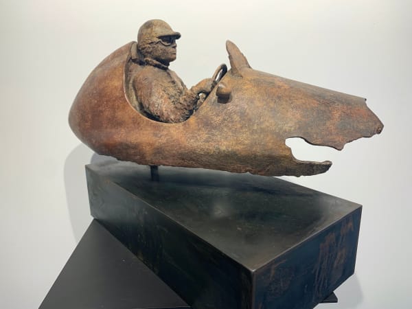 maestro di velocità, lieven d'haese, scultura in bronzo, scultura di auto, scultura da corsa, scultura di auto da corsa, scultura di pilota, scultura di ragazzo, scultura innocente, scultura di speranza, scultura d'arte, scultura della natura, scultura d'interni, arte figurativa, scultura figurativa , scultura contemporanea, design d'interni, decorazione d'arte, decorazione del salone, tema d'arte heyi, galleria d'arte belga
