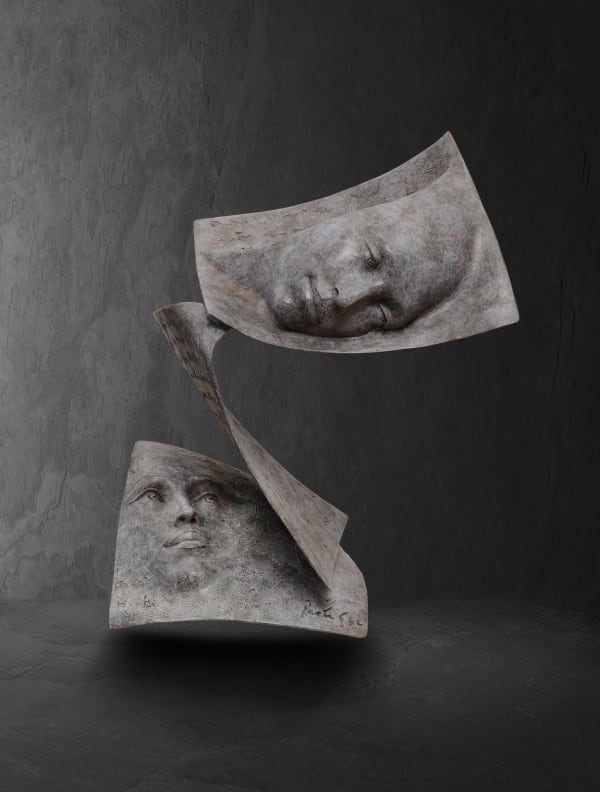 art thema, artthema, art, thema, Tris, homme, visage, livre, scupture livre, esprit, sculpture bronze, paola grizi, artiste italien, sculpture contemporaine, sculpture bronze, sculpture art, art decoration, design interieur, art design, decoration salon, art home, art thema heyi gallery, art contemporain galerie bruxelles