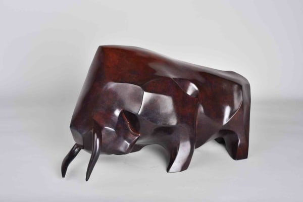 taurreau, rouge, el montenegro, so du sud, solange borelli, art thema, baldini art thema, galerie d'art, galerie à  arles, art thema arles, art, thema, geometrique, cubique, sculpture, bronze sculpture, design interieur, decoration, fort, puissant, elegant, feria arles, feria