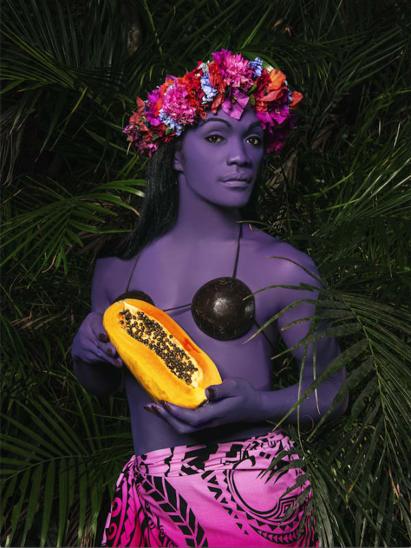 Namsa Leuba, La Femme à la papaya II from the series "illusion" made in Tahiti , 2019