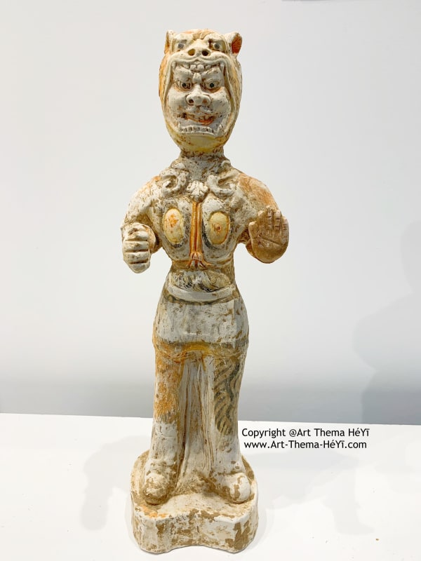 Tang Pottery figurine de protecteur de visage de tigre art de la poterie antique chinoise dans la galerie d'art de Bruxelles