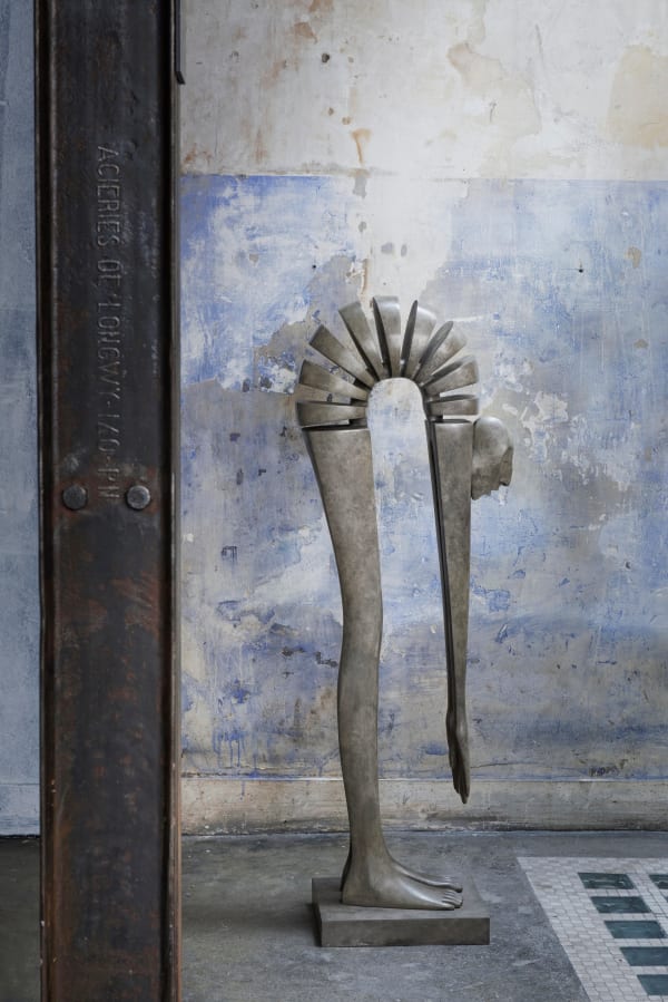 Isabel Miramontes, Bout du Monde (Debout) / Edge of the World (Standing), 2016