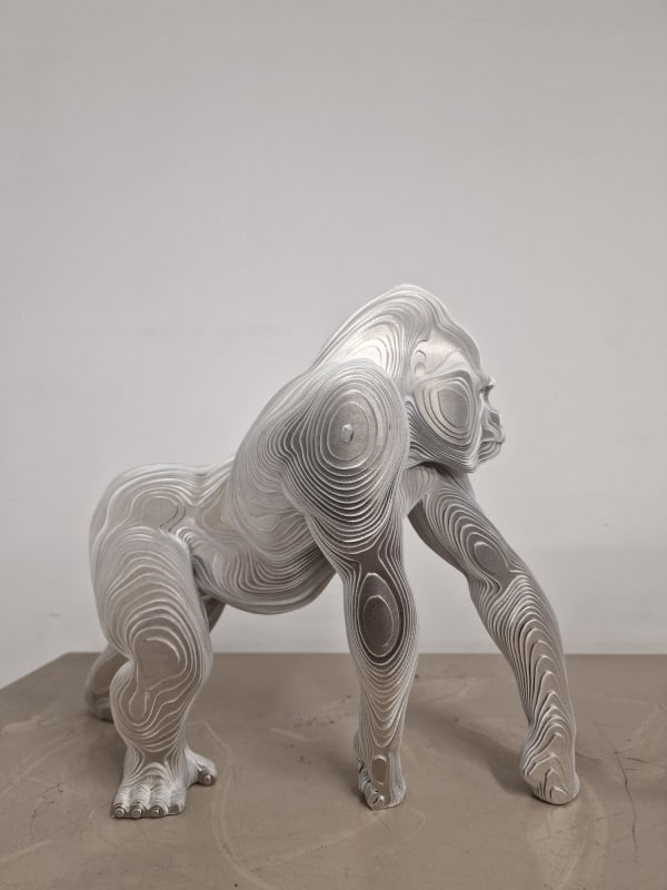 matata gorilla sculptuur zwarte aap sculptuur king kong Jean Paul kala hedendaagse kunst dierensculptuur kunst Art Yi-galerij Kunstgalerij Brussel