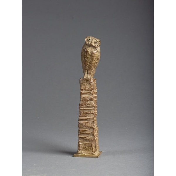 owl sculpture with bird sculpture Sophie Verger lovely bronze sculpture animal sculpture contemporary sculpture Art Yi gallery Brussels art gallery